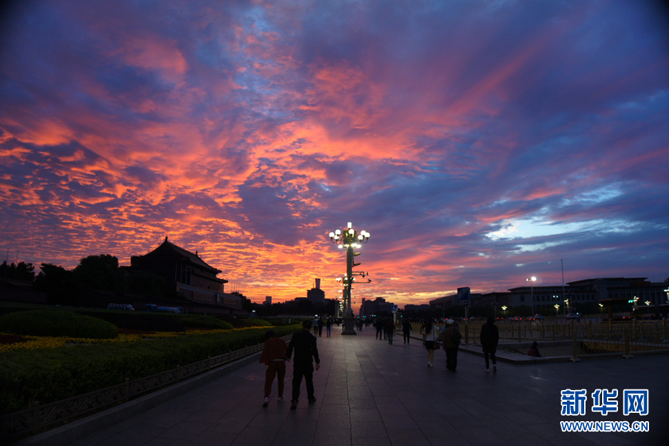 美哉，天安門！