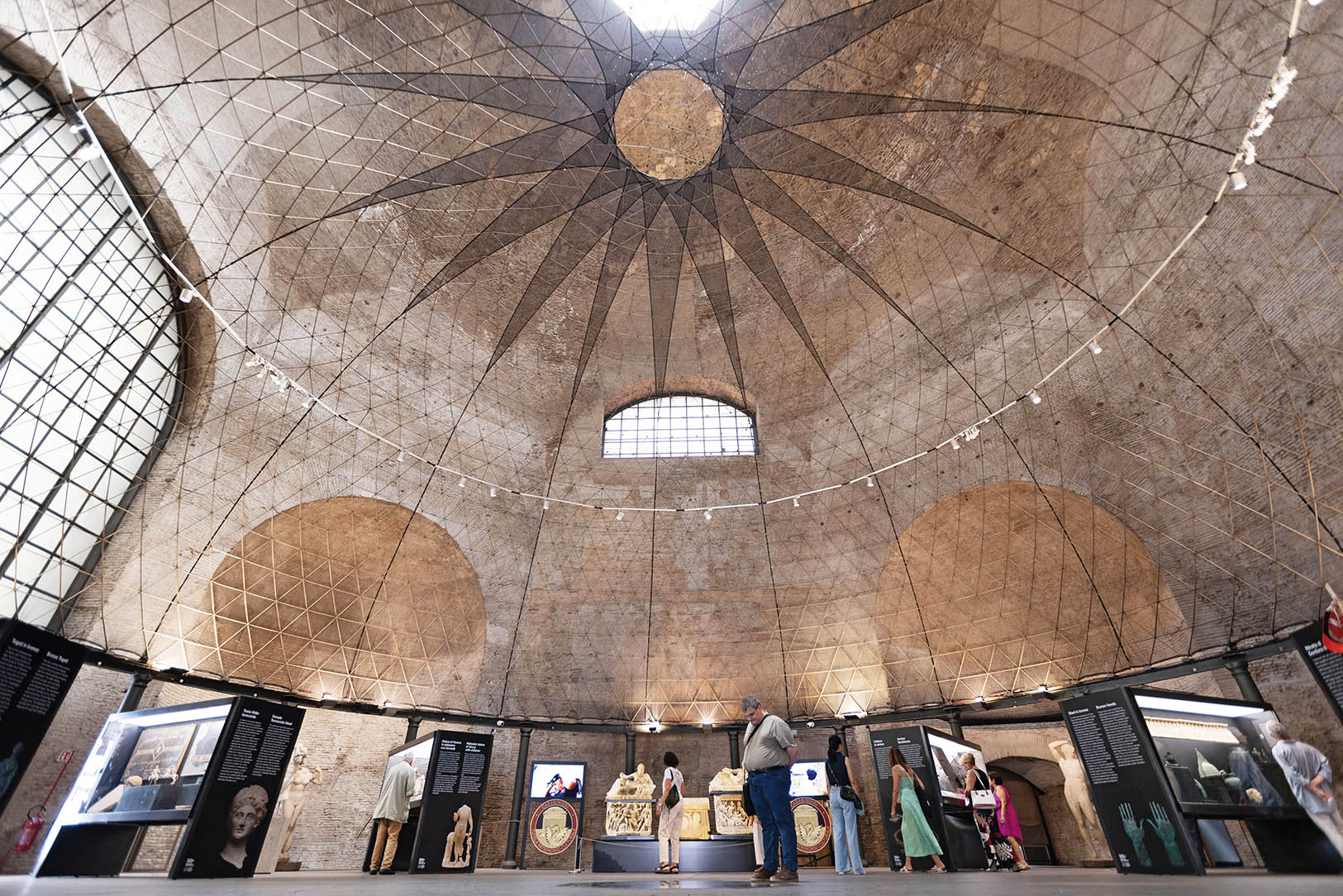 意大利文物憲兵如何守護文物