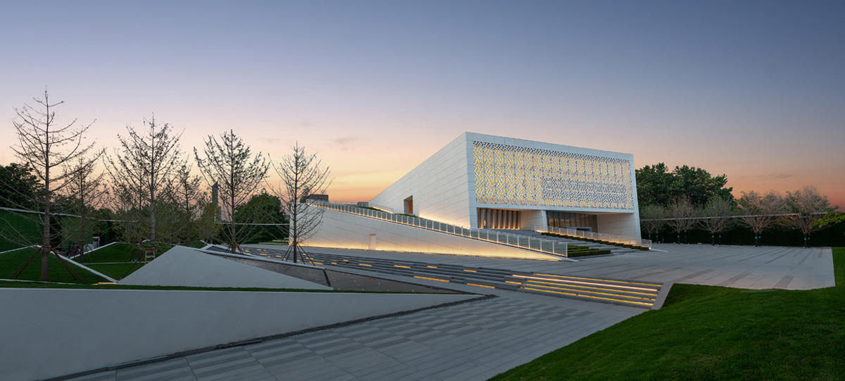 中央商務區展示中心正式對外開放，拉開了這座百年城市煥新升級的大幕