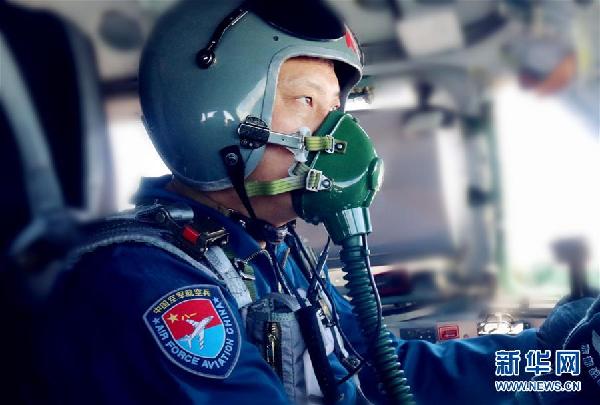 (圖文互動(dòng))(4)空軍多語種宣傳片《戰(zhàn)神繞島新航跡》向海內(nèi)外發(fā)布