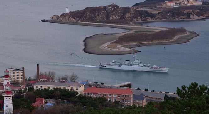 贊！網友俯拍解放軍旅順軍港