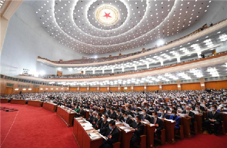 政府工作報告中，這些內容與國防和軍隊建設息息相關