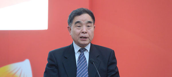 全國人大教科文衛委員會主任委員、清華大學新聞出版學院院長柳斌杰致辭