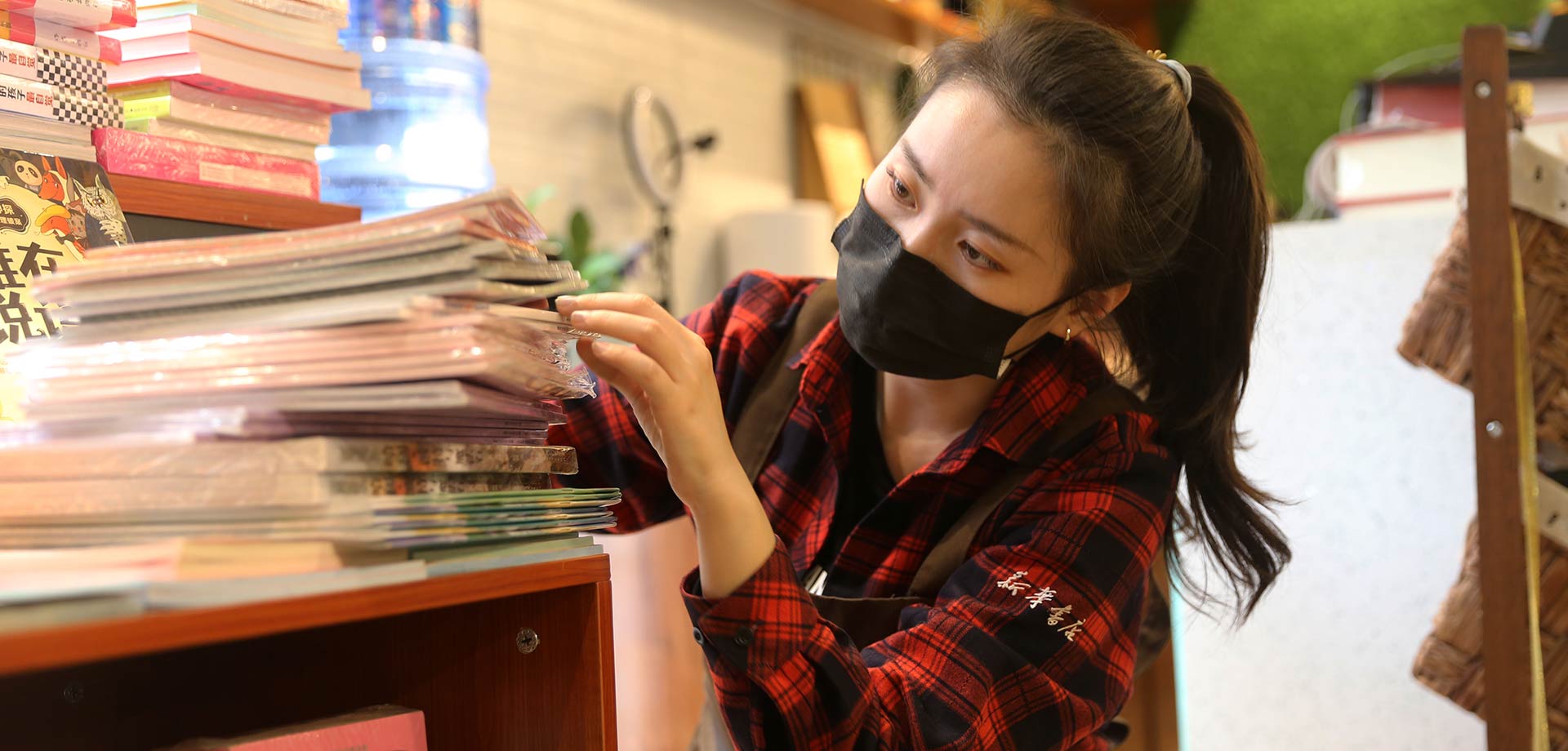 【顯影中國】世界讀書日特刊:書香療心