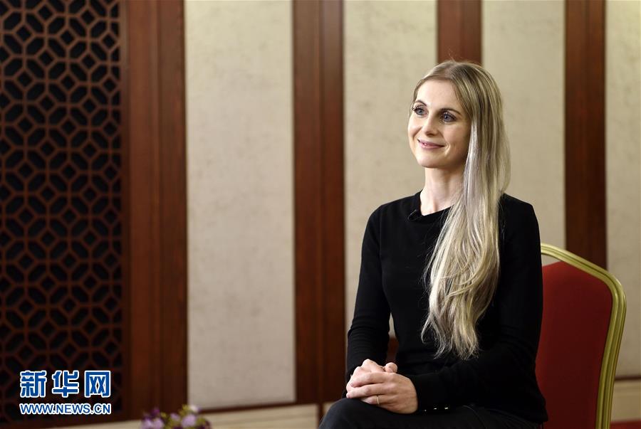 （圖文互動）（6）中國發(fā)展進入新時代——9名外籍語言專家眼中的十九大報告