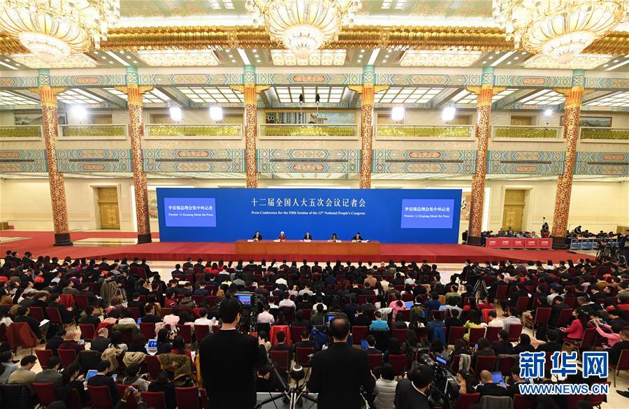 （兩會·總理記者見面）（6）李克強總理與中外記者見面 