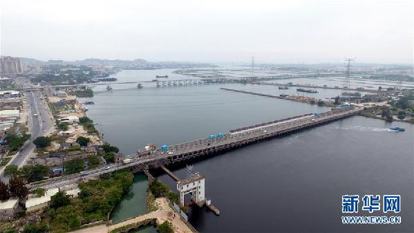 （圖文互動）（3）“白練”變“黑龍”，江河變“草原”－－粵東母親河為何污染20多年難治理？