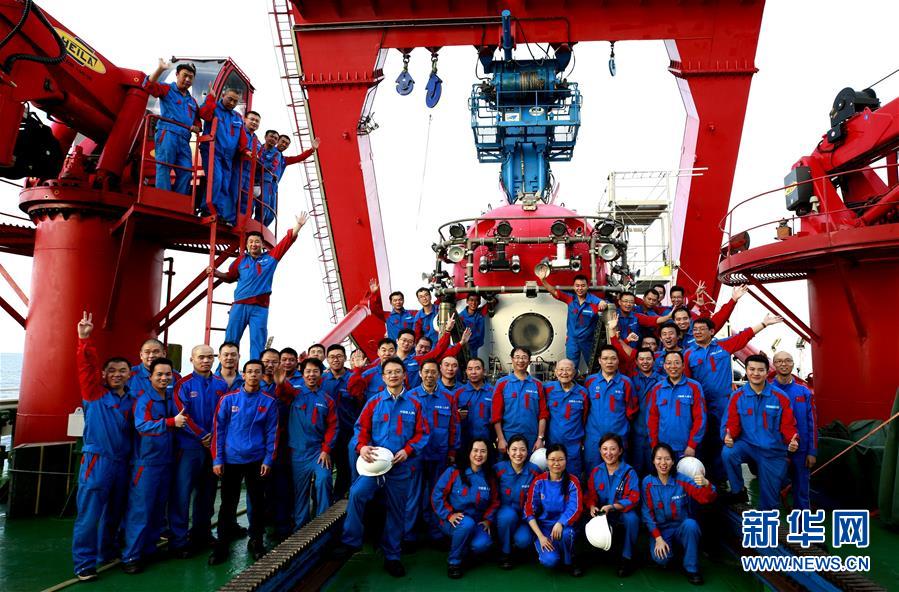 (圖文互動)(1)我國“南海深部計(jì)劃”西沙深潛航次在南海獲得重要發(fā)現(xiàn)