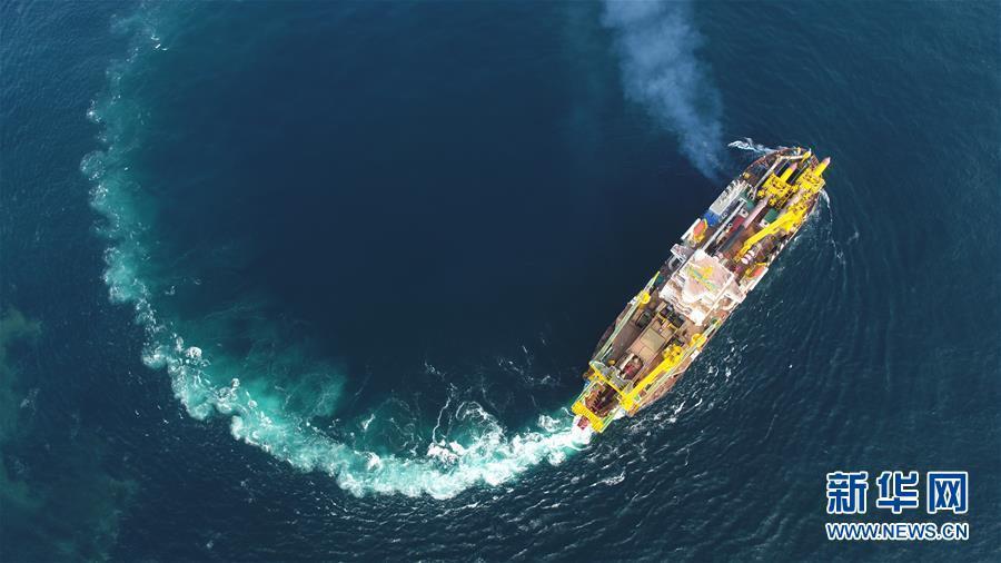 (圖文互動)(1)我國自主研發的疏浚重器“天鯤號”首次試航成功