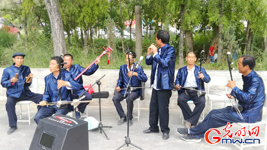 【脫貧攻堅在行動】全村聯名信留下好書記——青海省城上村“第一書記”劉貴明這三年