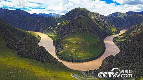 萬(wàn)里長(zhǎng)江第一灣就在這支管護(hù)隊(duì)的巡護(hù)區(qū)內(nèi)。