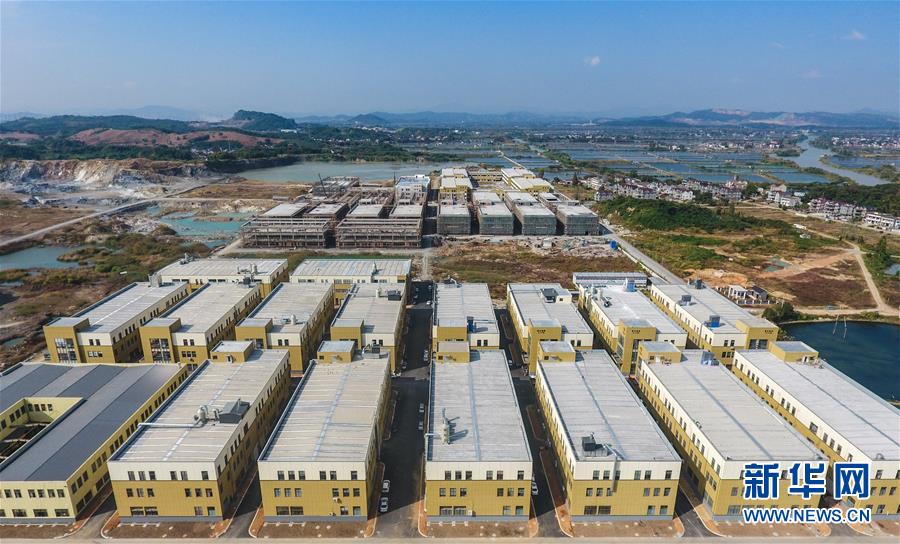 （在習(xí)近平新時(shí)代中國(guó)特色社會(huì)主義思想指引下&middot;慶祝改革開(kāi)放40周年&middot;協(xié)調(diào)發(fā)展）（新華全媒頭條&middot;圖文互動(dòng)）（5）協(xié)調(diào)發(fā)展：奏響全面建成小康社會(huì)交響曲