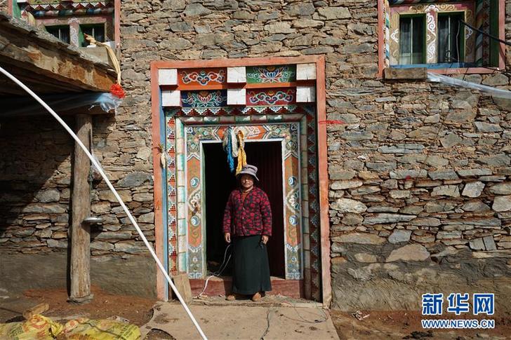 (圖文互動(dòng))(4)日子繼續(xù)好好過(guò)——探訪金沙江堰塞湖四川安置點(diǎn)