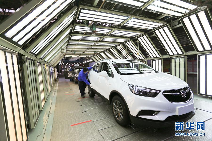 (百城百縣百企調(diào)研行·圖文互動)(3)“藍鯨1號”從這里駛出——山東煙臺崛起制造業(yè)高地