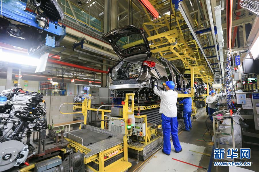 (百城百縣百企調(diào)研行·圖文互動)(4)“藍鯨1號”從這里駛出——山東煙臺崛起制造業(yè)高地