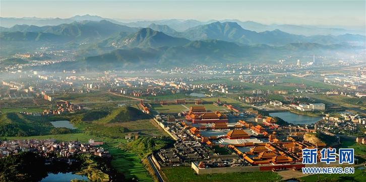 (慶祝改革開放40周年基層行·鄉鎮篇·圖文互動)(1)橫店40年:“橫空出世”光影間