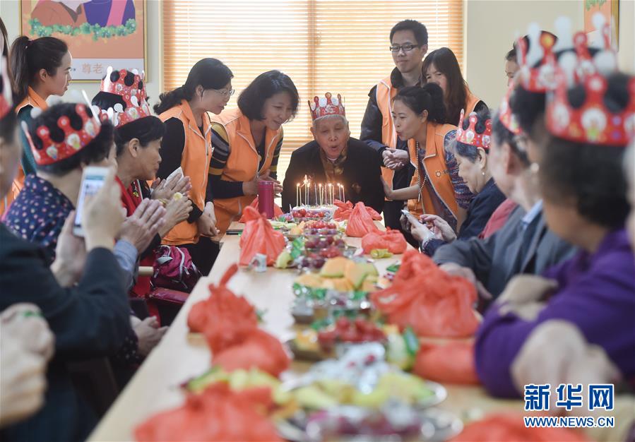 (奮進新時代·迎接兩會)(7)共享發展——向共同富裕方向穩步前進