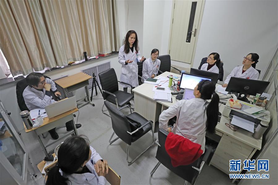 (兩會·基層代表履職故事)(6)全國人大代表李潞:承載生命囑托 堅守醫生職責