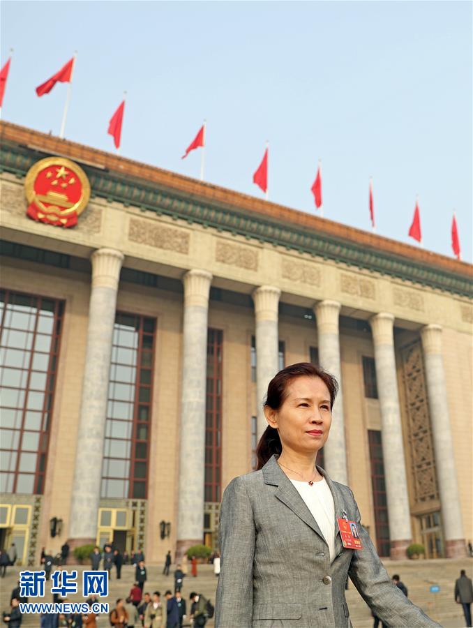 (兩會·基層代表履職故事)(1)全國人大代表李潞:承載生命囑托 堅守醫生職責