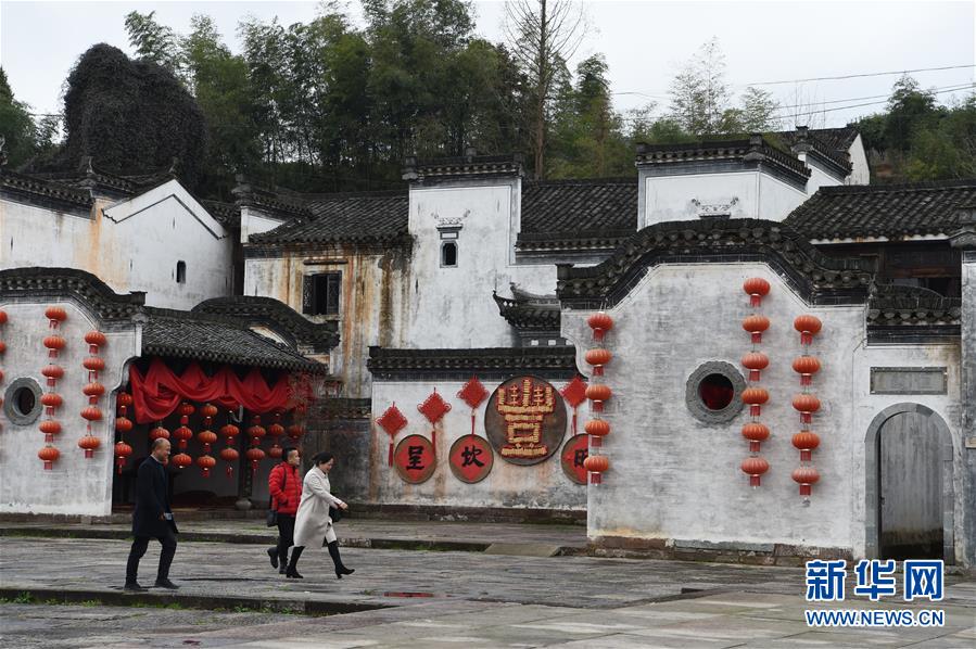 (在習近平新時代中國特色社會主義思想指引下·將改革開放進行到底·強國之基)(新華全媒頭條·圖文互動)(5)奮斗不停步 改革再出發(fā)——“四個自信”筑牢強國之基