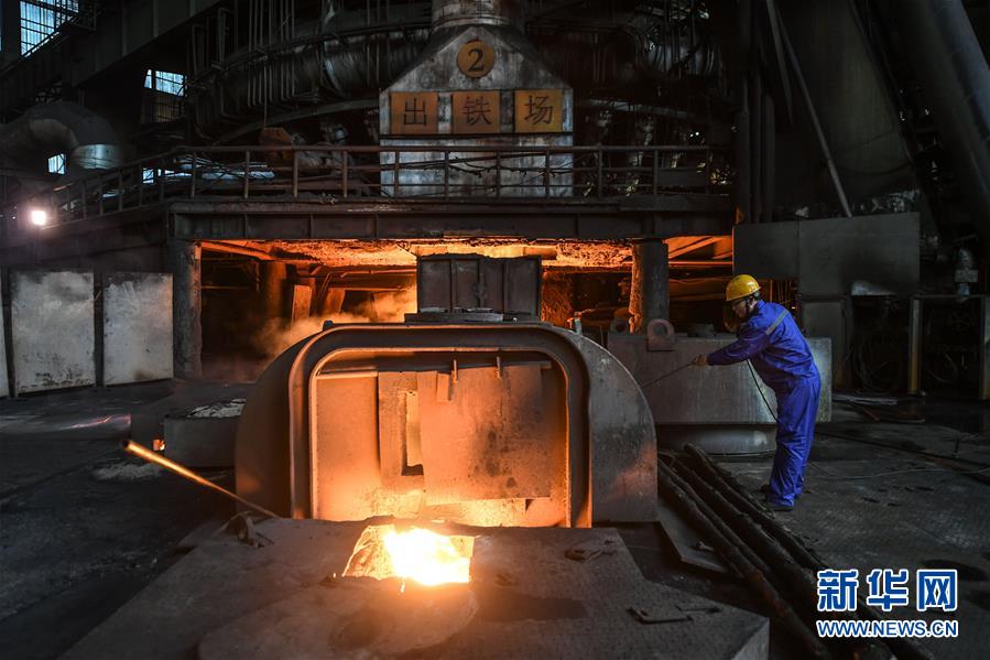 (新華全媒頭條·圖文互動(dòng))(3)奮力開創(chuàng)新局——貫徹習(xí)近平總書記重要講話精神推動(dòng)?xùn)|北全面振興述評(píng)之一