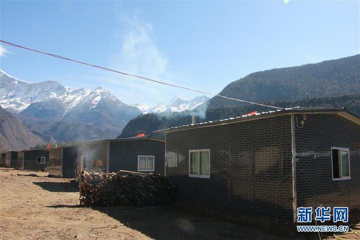 (圖文互動)(1)“這里過新年和往常一樣熱鬧”——西藏雅江堰塞湖受災群眾安置點新春見聞