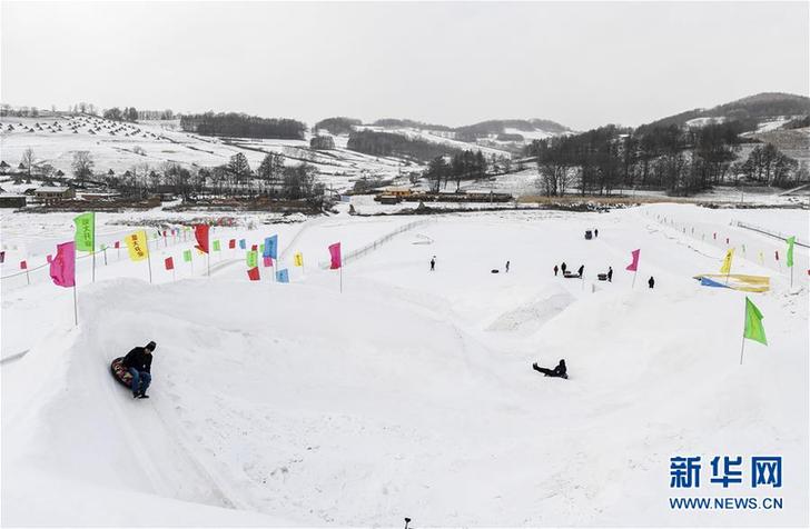 （在習(xí)近平新時代中國特色社會主義思想指引下——新時代新作為新篇章·圖文互動）（3）三年，從無名小屯到聲名遠播——這個“雪鄉(xiāng)”是如何做到的？