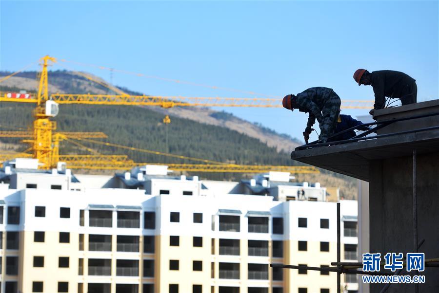(在習(xí)近平新時(shí)代中國(guó)特色社會(huì)主義思想指引下——新時(shí)代新作為新篇章·圖文互動(dòng))(1)高原春來早 云嶺開新篇
