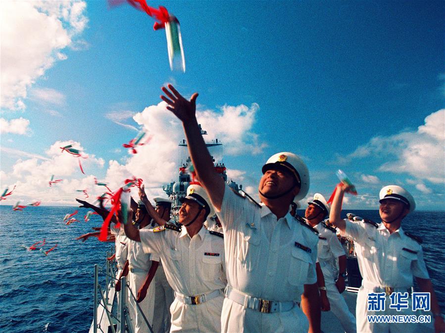 （新華全媒頭條·人民海軍70年·圖文互動）（1）向海圖強春潮涌——黨中央、中央軍委和習主席關心人民海軍建設發展紀實