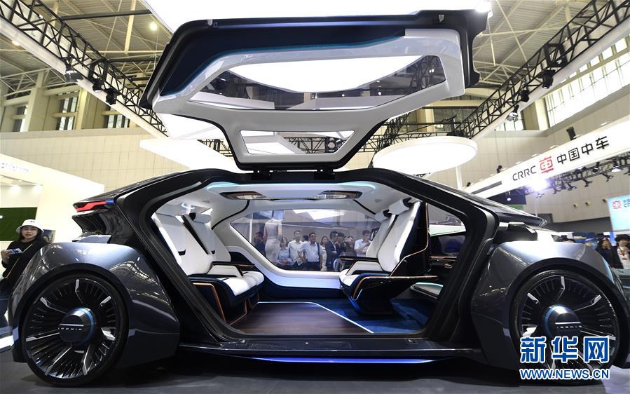 （新華全媒頭條·圖文互動）（2）擁抱智能新時代：世界智能大會釋放了哪些新信號？