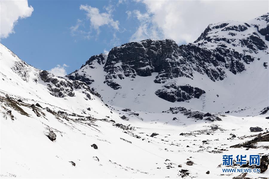 (壯麗70年·奮斗新時代·圖文互動)(2)書寫在云端上的忠誠——卓拉哨所官兵衛國戍邊記事