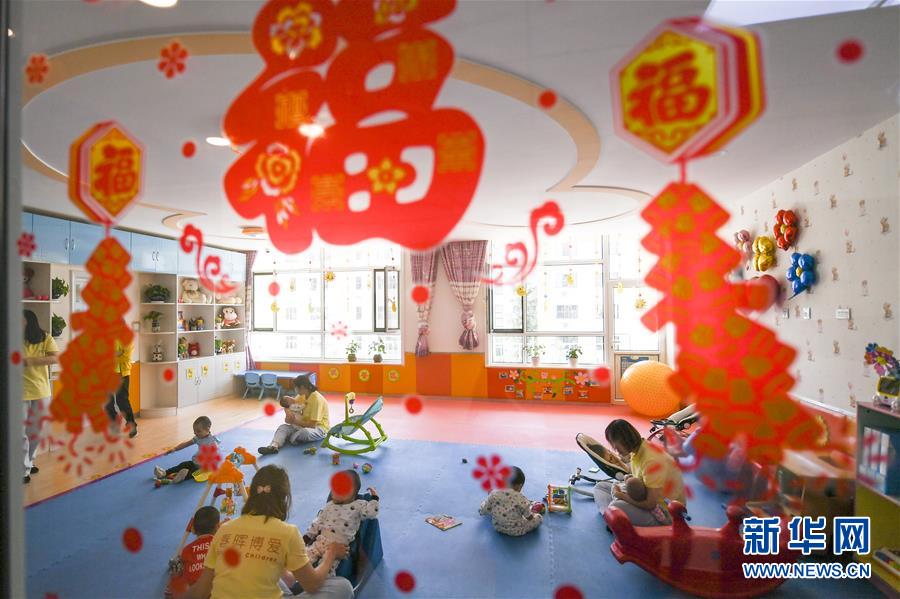 （新華全媒頭條&middot;圖文互動(dòng)）（5）努力成為好孩子 奮勇?tīng)?zhēng)當(dāng)接班人&mdash;&mdash;兒童節(jié)前夕回訪(fǎng)習(xí)近平總書(shū)記關(guān)心過(guò)的少年兒童