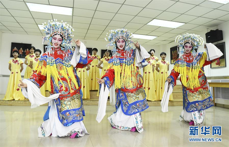 (新華全媒頭條·圖文互動)(18)文明之光照亮復(fù)興之路——以習(xí)近平同志為核心的黨中央關(guān)心文化和自然遺產(chǎn)保護(hù)工作紀(jì)實