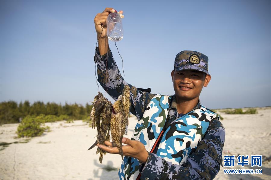 (壯麗70年·奮斗新時代·新華全媒頭條·圖文互動)(11)“你在我的航程上,我在你的視線里”——走進海軍西沙中建島官兵的五彩世界