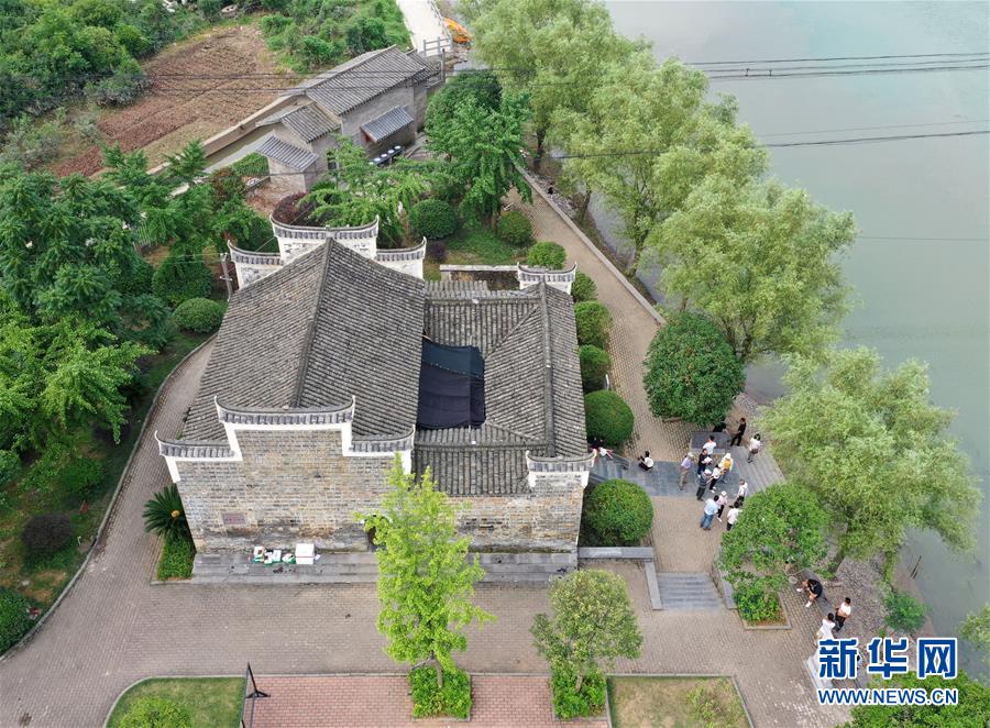 (壯麗70年·奮斗新時(shí)代——記者再走長征路·圖文互動)(3)歷盡苦難而淬火成鋼——紅軍為什么能沖出絕境?