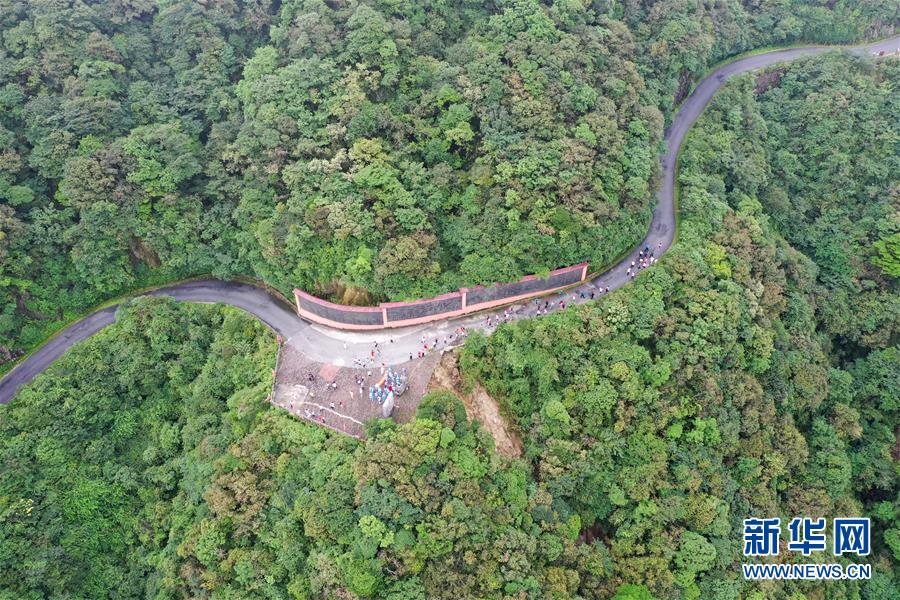 (壯麗70年·奮斗新時(shí)代——記者再走長征路·圖文互動)(4)歷盡苦難而淬火成鋼——紅軍為什么能沖出絕境?