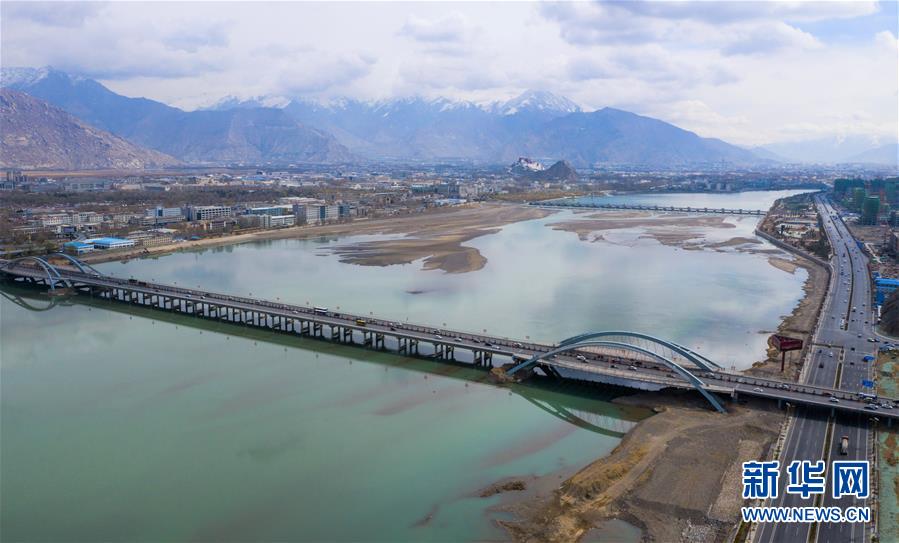 (壯麗70年·奮斗新時(shí)代——共和國(guó)發(fā)展成就巡禮·圖文互動(dòng))(6)人間奇跡在高原——新中國(guó)成立70年西藏發(fā)展成就紀(jì)實(shí)