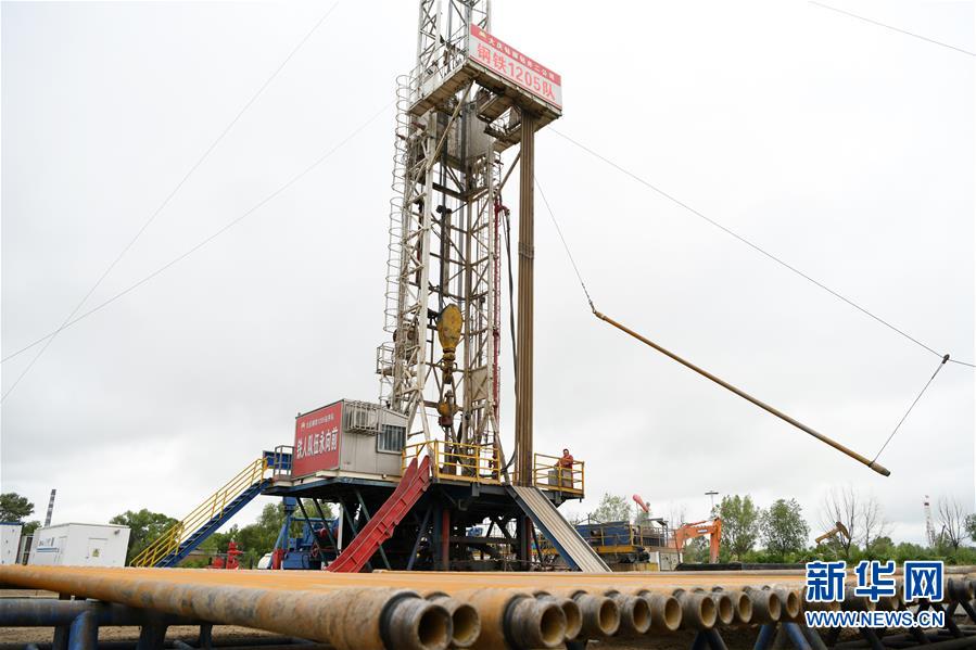 (新華全媒頭條·圖文互動)(10)百年油田正青春——記新時代大慶精神大慶人