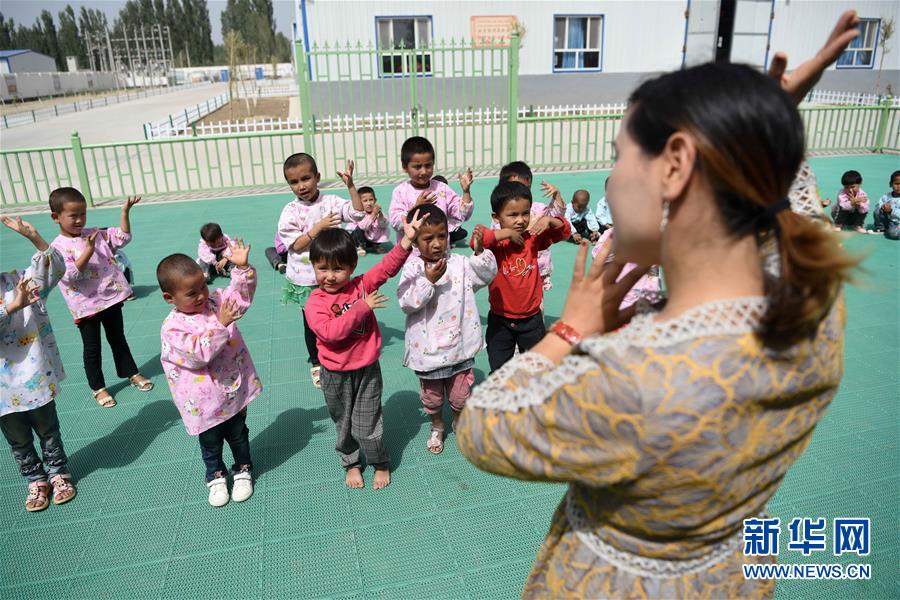 （決戰(zhàn)決勝脫貧攻堅(jiān)&middot;圖文互動）（6）&ldquo;她力量&rdquo;托起南疆脫貧攻堅(jiān)&ldquo;新引擎&rdquo;