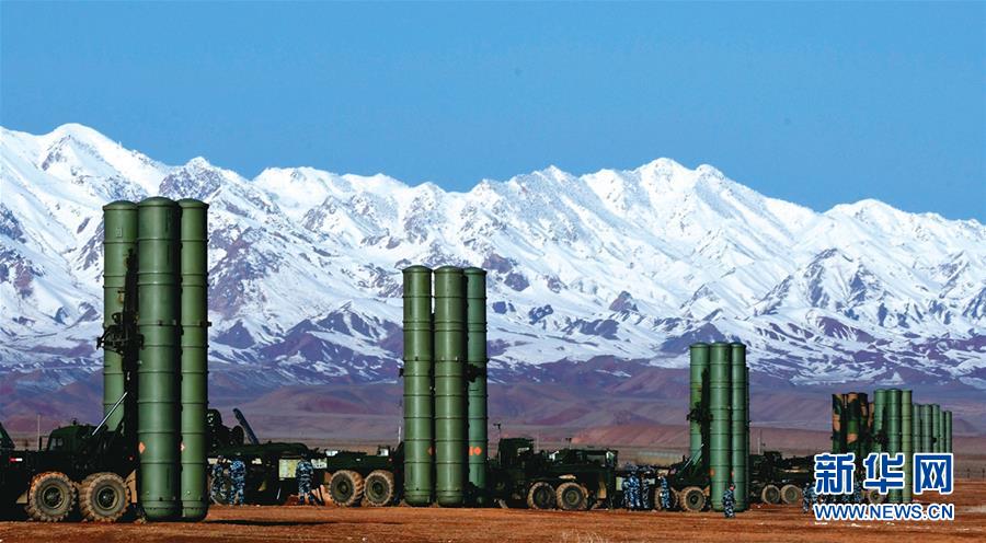 (新華全媒頭條·人民空軍70年·圖文互動)(6)陽光照耀奮飛的航程——黨中央、中央軍委和習主席關心人民空軍建設發展紀實