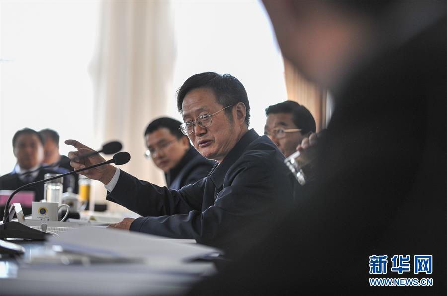 (圖文互動)(4)學(xué)習(xí)貫徹黨的十九屆四中全會精神中央宣講團在西藏自治區(qū)宣講