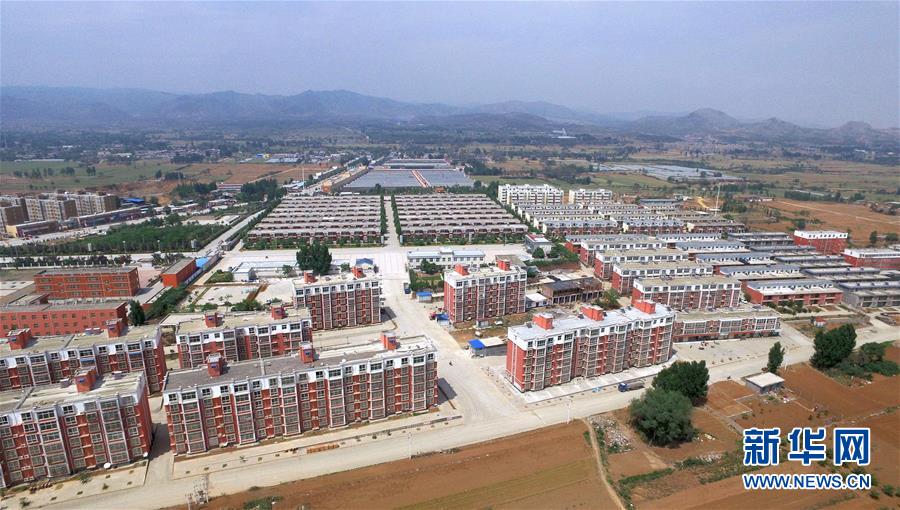 (愛(ài)國(guó)情 奮斗者·圖文互動(dòng))(2)富了口袋 更要富精神——記向貧困宣戰(zhàn)的“最美奮斗者”裴春亮