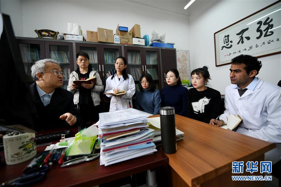 (在習近平新時代中國特色社會主義思想指引下——新時代新作為新篇章·總書記關(guān)切開放事·圖文互動)(1)來中國“學種地”的“洋學生”