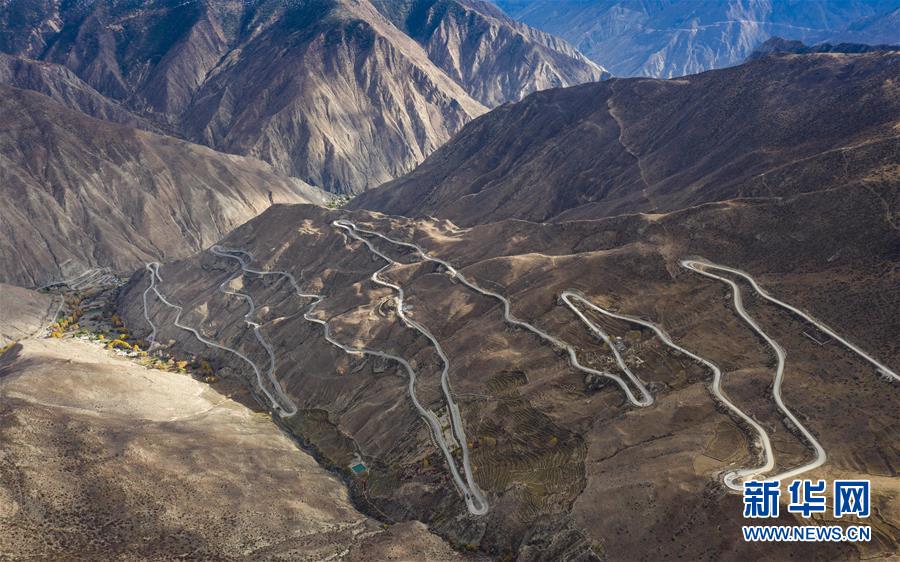 （新華全媒頭條&middot;圖文互動）（1）格桑花開滿天路&mdash;&mdash;寫在川藏公路通車65周年之際