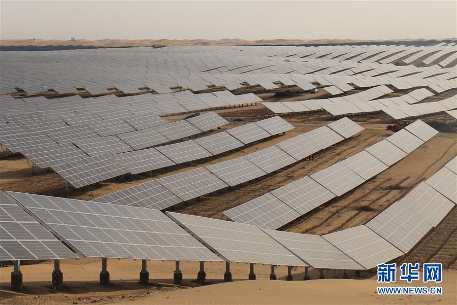 （在習近平新時代中國特色社會主義思想指引下&mdash;&mdash;新時代新作為新篇章&middot;總書記關切高質量發展&middot;圖文互動）（3）從一粒沙看不斷擴大的中國綠色版圖