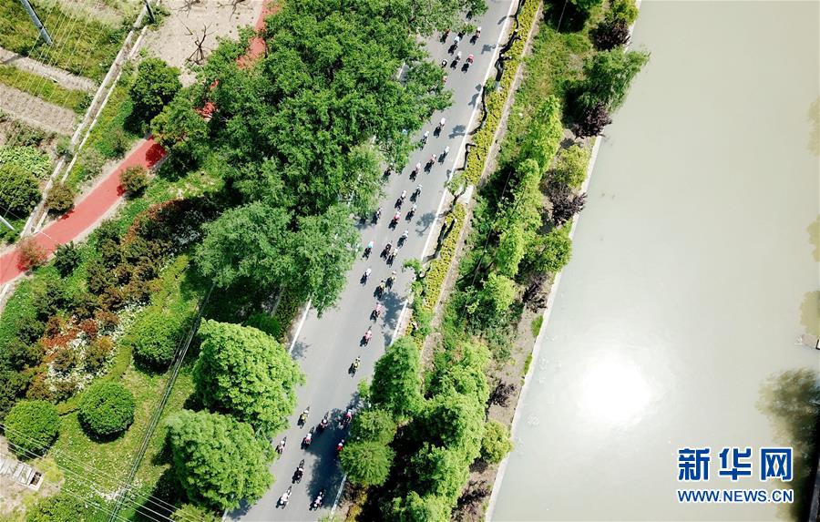 (新華全媒頭條·圖文互動)(9)深入推進大保護 打造引領(lǐng)高質(zhì)量發(fā)展生力軍——推動長江經(jīng)濟帶發(fā)展座談會召開四年間