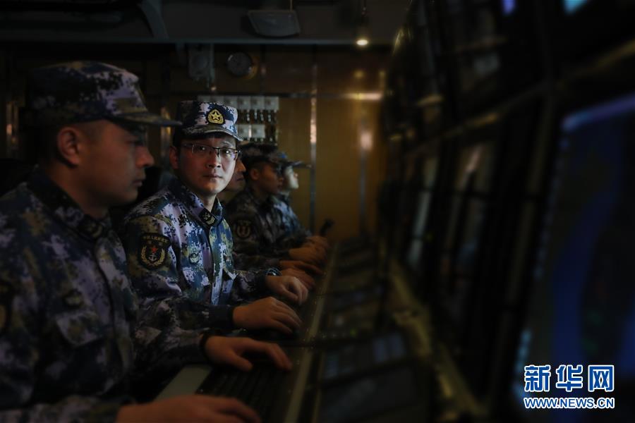(新春走基層·圖文互動)(3)“我們的目標在視距之外,征途是星辰大海”——夜探國產(chǎn)首艘萬噸級驅(qū)逐艦南昌艦