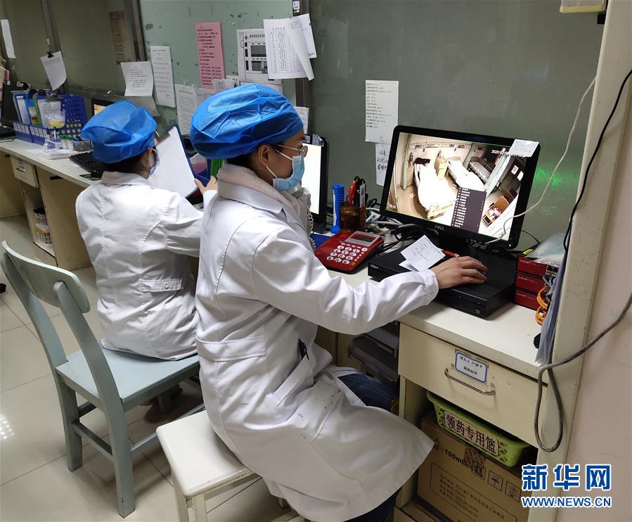 (一線抗疫群英譜·圖文互動(dòng))(1)戰(zhàn)“疫”一家人