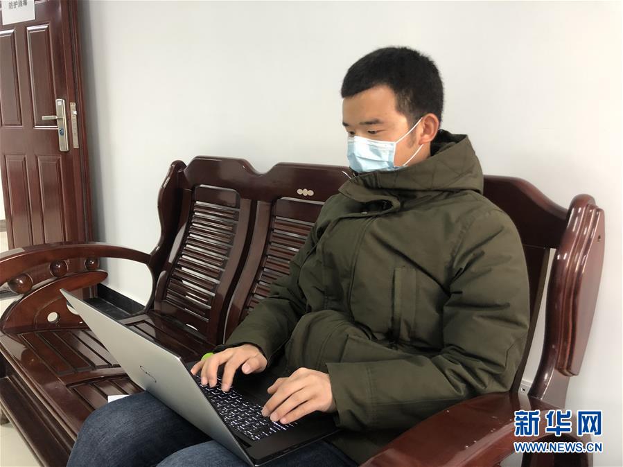 (新華全媒頭條配圖·圖文互動)(11)戰“疫”的一天——新華社記者直擊湖北保衛戰