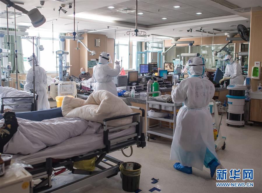 (新華全媒頭條·圖文互動(dòng))(2)磨難壓不垮 奮起正當(dāng)時(shí)——習(xí)近平總書記在統(tǒng)籌推進(jìn)新冠肺炎疫情防控和經(jīng)濟(jì)社會(huì)發(fā)展工作部署會(huì)議上的重要講話振奮人心凝聚力量